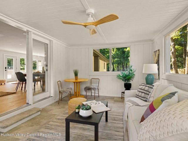 103 Park Place, Saugerties, NY 12477