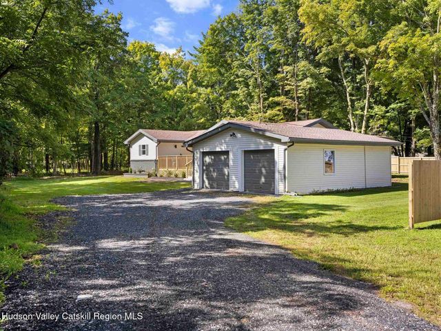 103 Park Place, Saugerties, NY 12477
