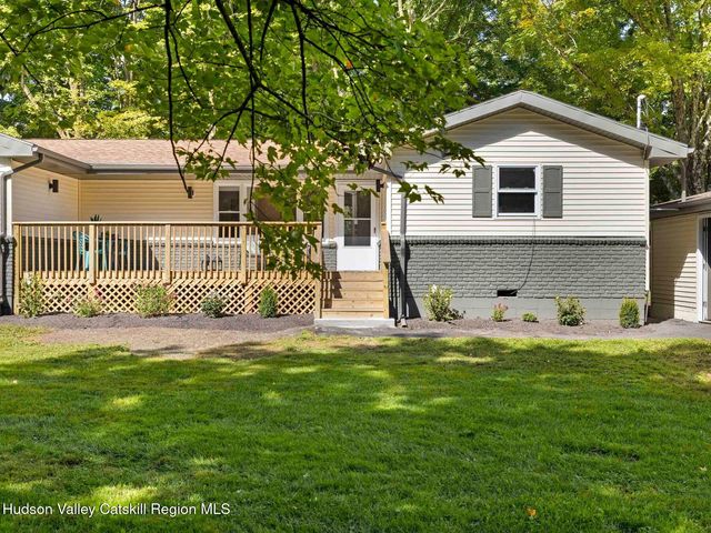 103 Park Place, Saugerties, NY 12477