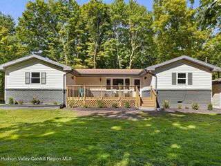 103 Park Place, Saugerties, NY 12477