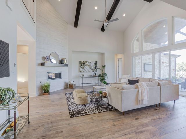 345 Two Creeks LN, Austin, TX 78737