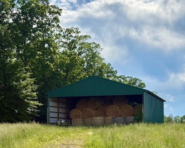 1 Topsy Rd, Waynesboro, TN 38485