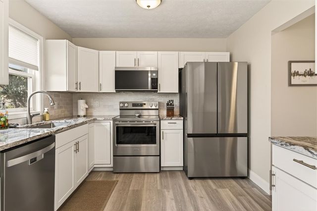 1337 Courtney Drive, Victor, NY 14564