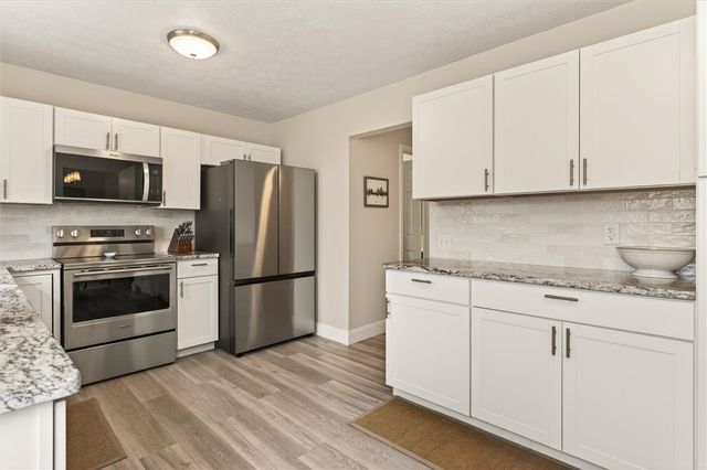 1337 Courtney Drive, Victor, NY 14564