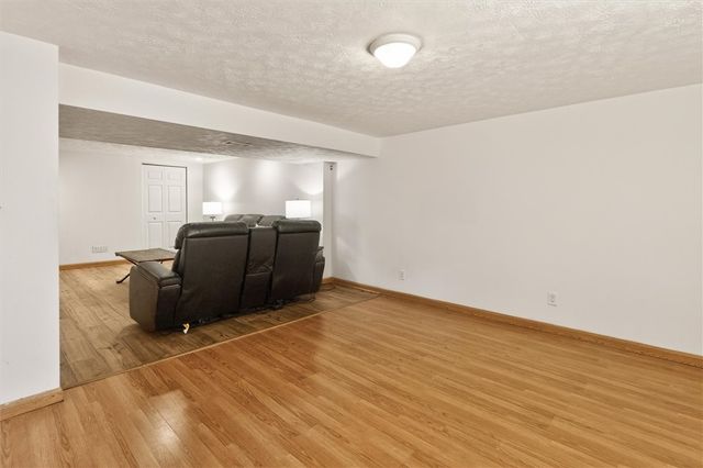 1337 Courtney Drive, Victor, NY 14564