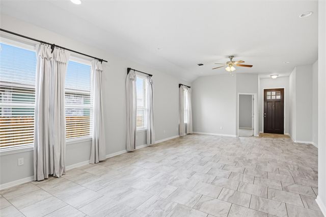 5925 Malta CIR, Round Rock, TX 78665