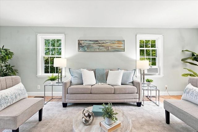 293 Main Street, Walpole, MA 02081