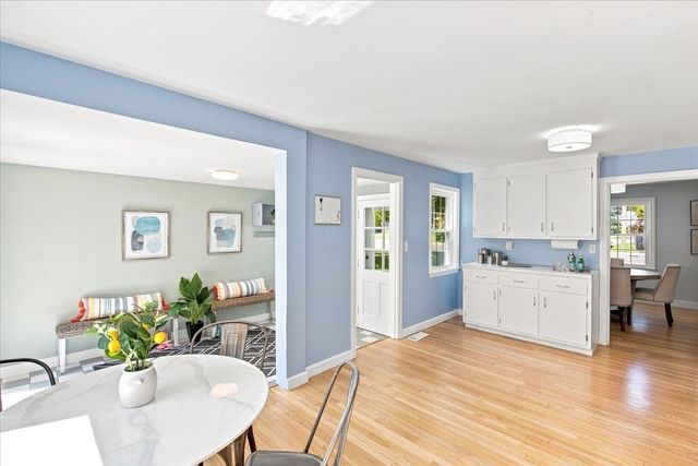 293 Main Street, Walpole, MA 02081