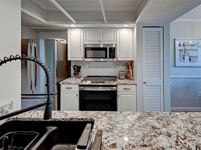 902 GIBBS ROAD 285, Venice, FL 34285