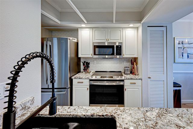 902 GIBBS ROAD 285, Venice, FL 34285