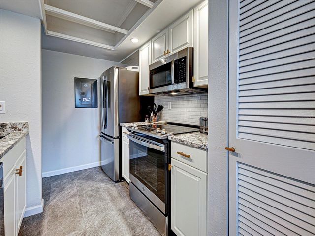 902 GIBBS ROAD 285, Venice, FL 34285