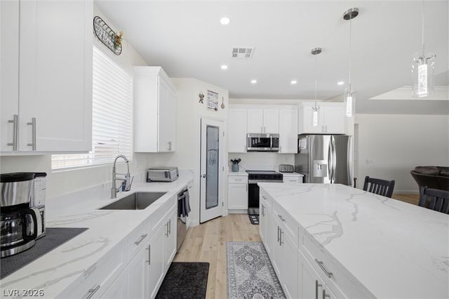 6950 Sandpebble Street, Pahrump, NV 89061