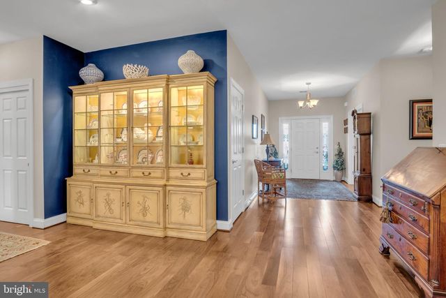 221 LOYAL DRIVE, Mechanicsburg, PA 17050