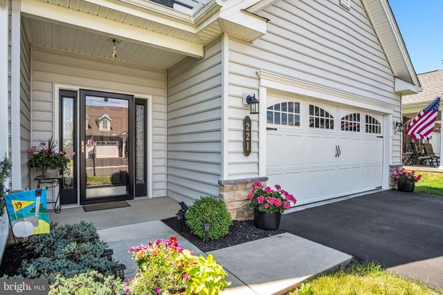 221 LOYAL DRIVE, Mechanicsburg, PA 17050