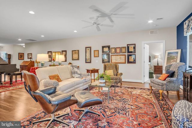 221 LOYAL DRIVE, Mechanicsburg, PA 17050