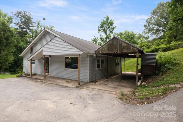 76 Lookout Road, Asheville, NC 28804