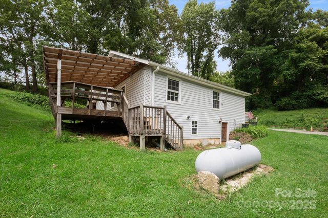 76 Lookout Road, Asheville, NC 28804