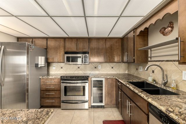 425 S PARKCREST Street 343, Mesa, AZ 85206