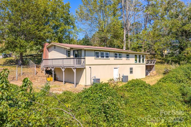 22 Mulberry Street, Asheville, NC 28804