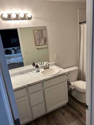 1312 S Morningside Drive, Fayetteville, AR 72701