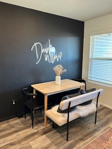 1312 S Morningside Drive, Fayetteville, AR 72701