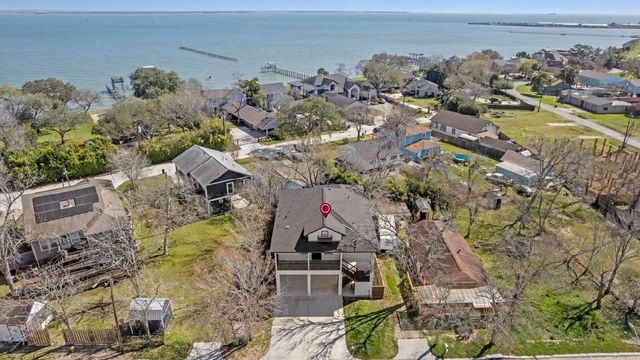 3133 Hamilton St, La Porte, TX 77571