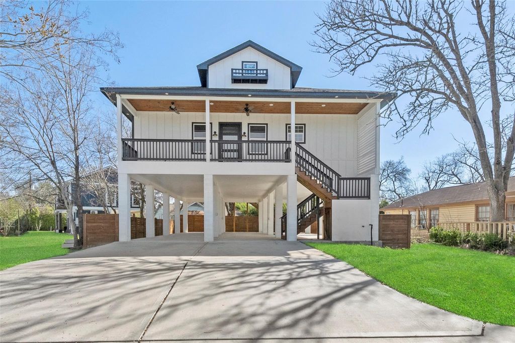 3133 Hamilton St, La Porte, TX 77571