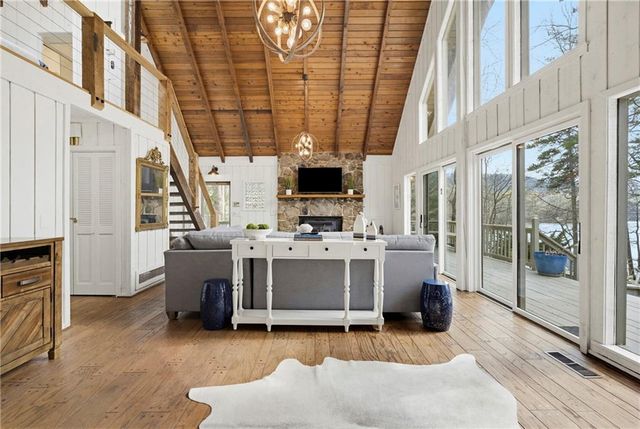 66 Tamarack Point, Jasper, GA 30143