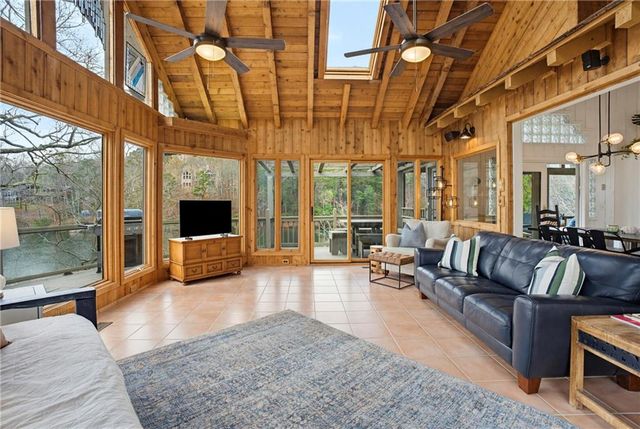 66 Tamarack Point, Jasper, GA 30143