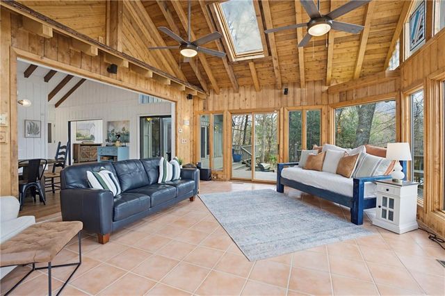 66 Tamarack Point, Jasper, GA 30143