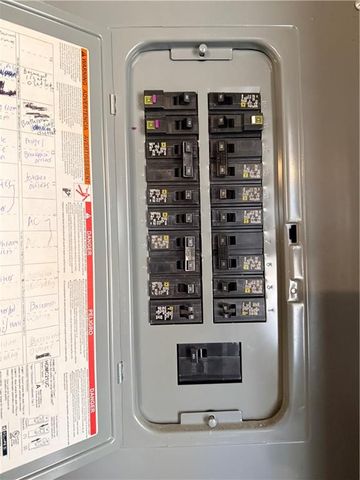 2743 Pine Hill NW Drive, Kennesaw, GA 30144