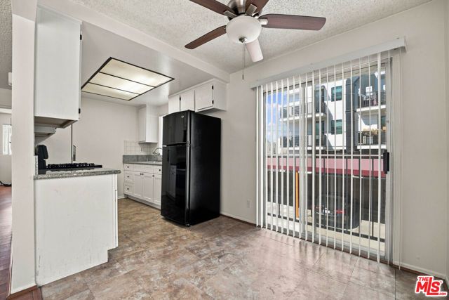 927 S Berendo Street, Los Angeles, CA 90006