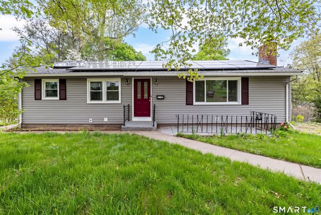 110 Greenwood Drive, Manchester, CT 06042