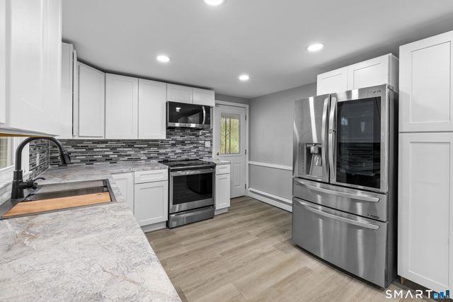 110 Greenwood Drive, Manchester, CT 06042