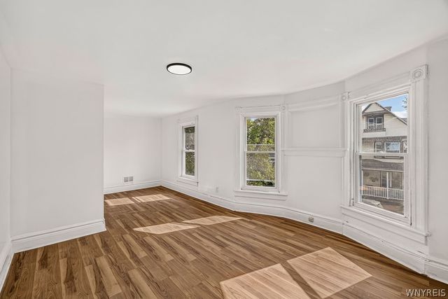 212 Chester Street, Buffalo, NY 14208