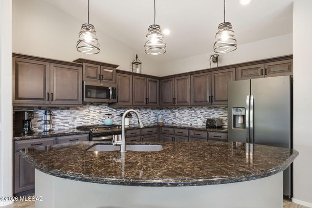 62870 E Amberwood Drive, Tucson, AZ 85739