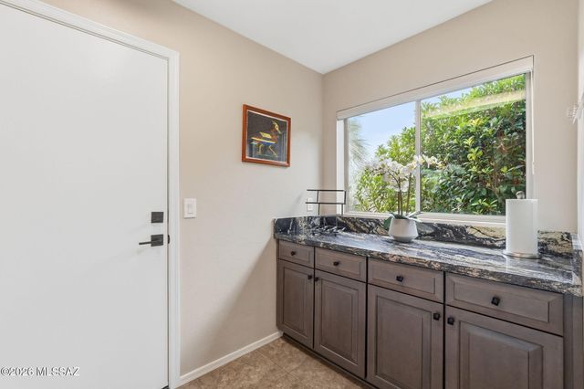 62870 E Amberwood Drive, Tucson, AZ 85739