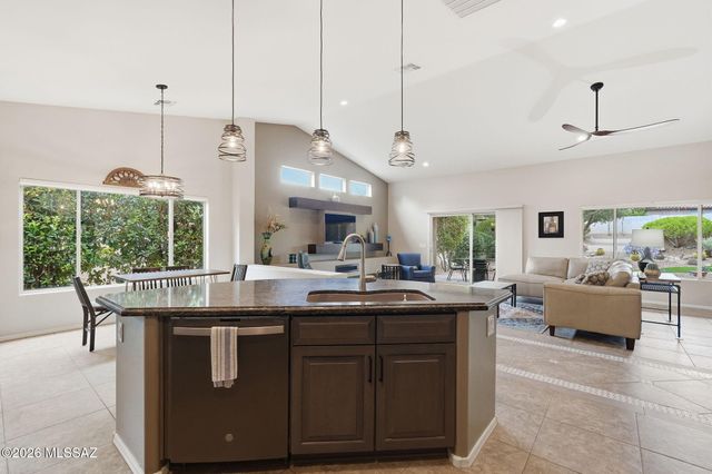 62870 E Amberwood Drive, Tucson, AZ 85739