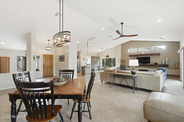 62870 E Amberwood Drive, Tucson, AZ 85739