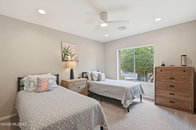 62870 E Amberwood Drive, Tucson, AZ 85739
