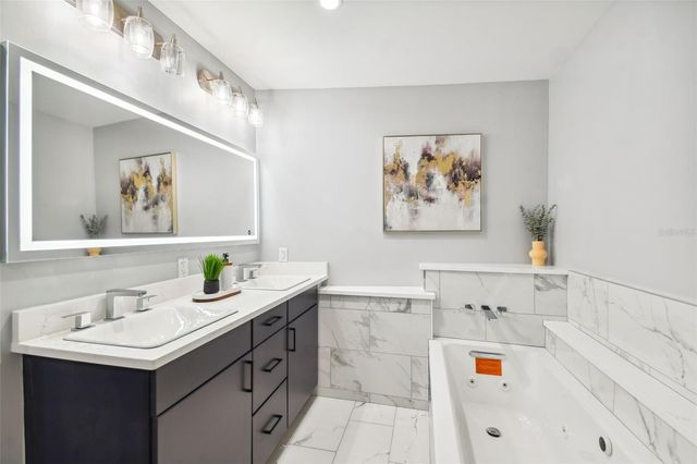 912 CHANNELSIDE DRIVE 2316, Tampa, FL 33602
