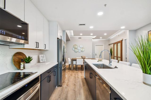 912 CHANNELSIDE DRIVE 2316, Tampa, FL 33602