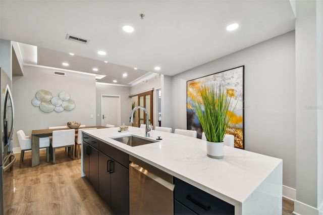 912 CHANNELSIDE DRIVE 2316, Tampa, FL 33602