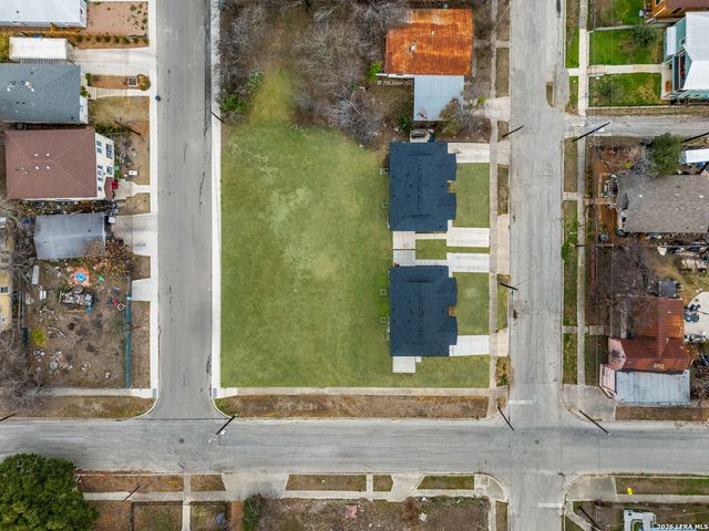 903 Dawson, San Antonio, TX 78202