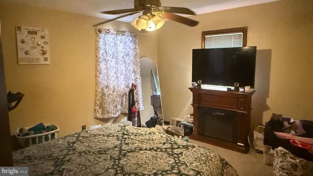 302 FELTON AVE, Sharon Hill, PA 19079