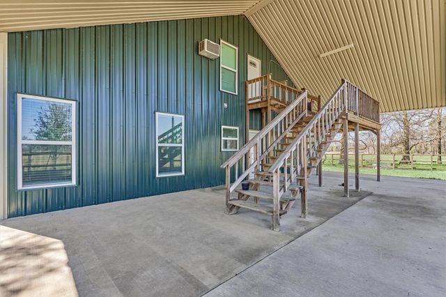 3792 County Road 305, Buffalo, TX 75831