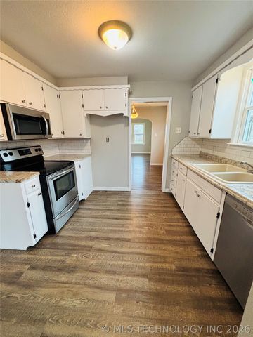 1302 Walnut, Muskogee, OK 74403