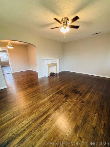 1302 Walnut, Muskogee, OK 74403