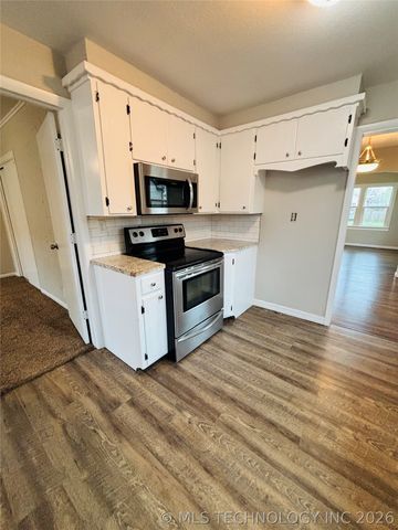 1302 Walnut, Muskogee, OK 74403