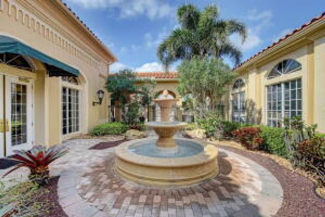 5282 Brooklawn Terrace, Boynton Beach, FL 33437